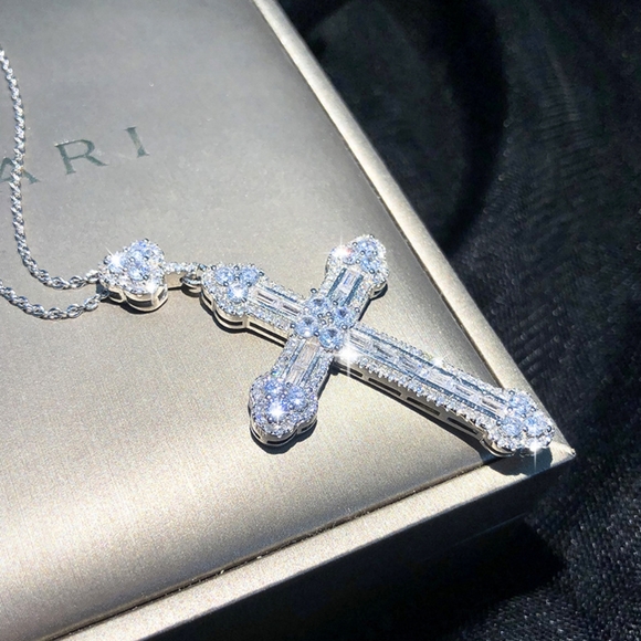 Sterling silver diamond cross - Picture 9 of 10